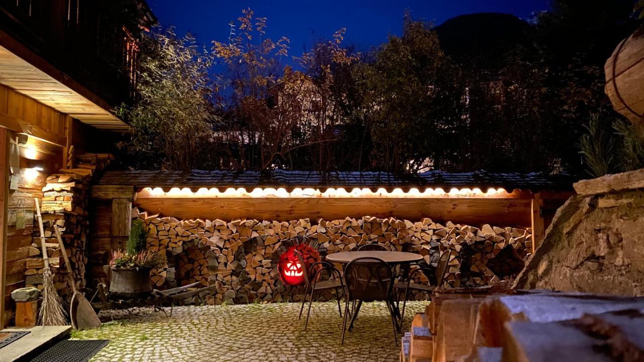 مبيت وإفطار كوجن Les Trompeurs Chez Odette المظهر الخارجي الصورة